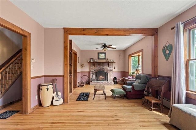 113 Harrington Road, Charlton, MA 01507