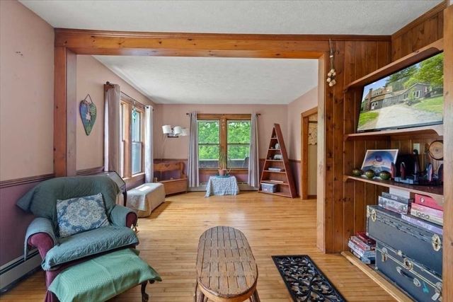 113 Harrington Road, Charlton, MA 01507