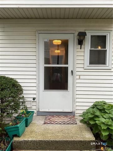 25 Padanaram Road 84, Danbury, CT 06811