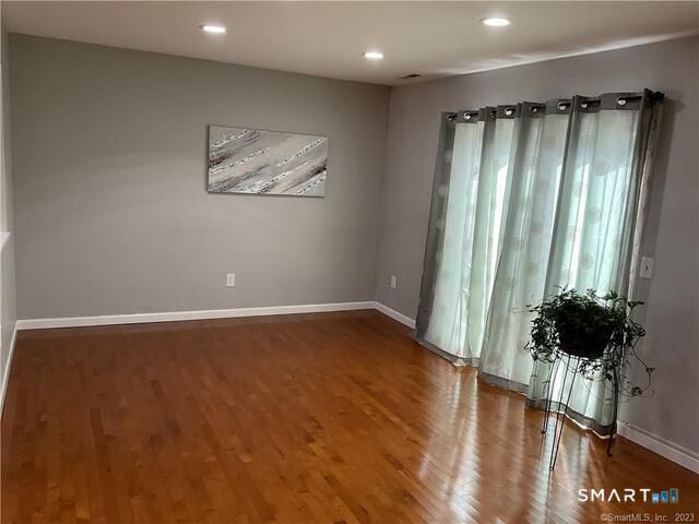 25 Padanaram Road 84, Danbury, CT 06811