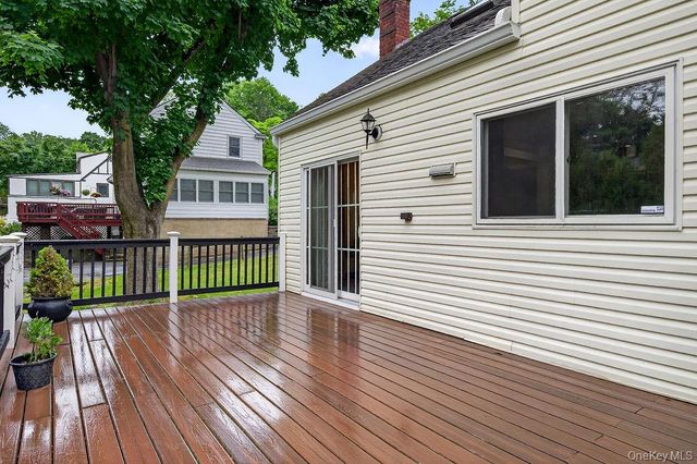 36 Heatherdell Road, Ardsley, NY 10502