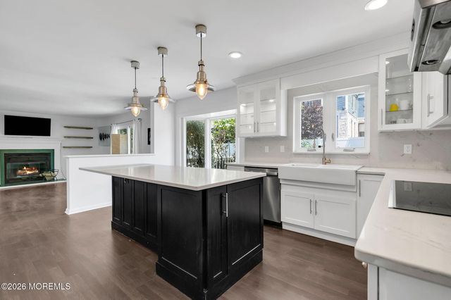 36 E Lincoln Avenue, Atlantic Highlands, NJ 07716