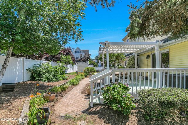 36 E Lincoln Avenue, Atlantic Highlands, NJ 07716