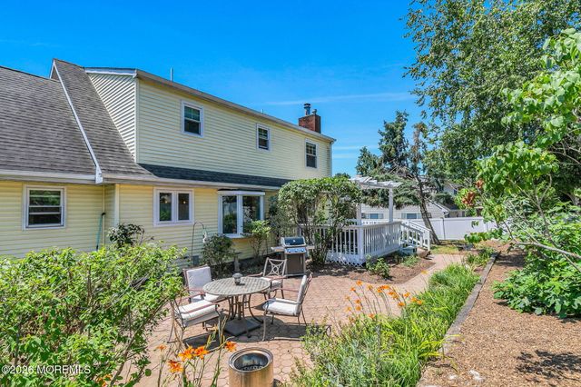 36 E Lincoln Avenue, Atlantic Highlands, NJ 07716
