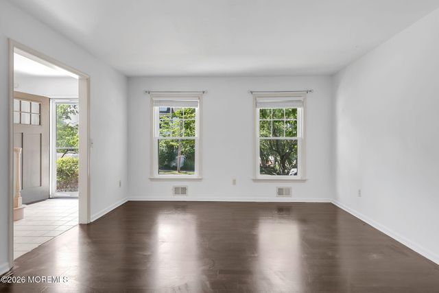 36 E Lincoln Avenue, Atlantic Highlands, NJ 07716