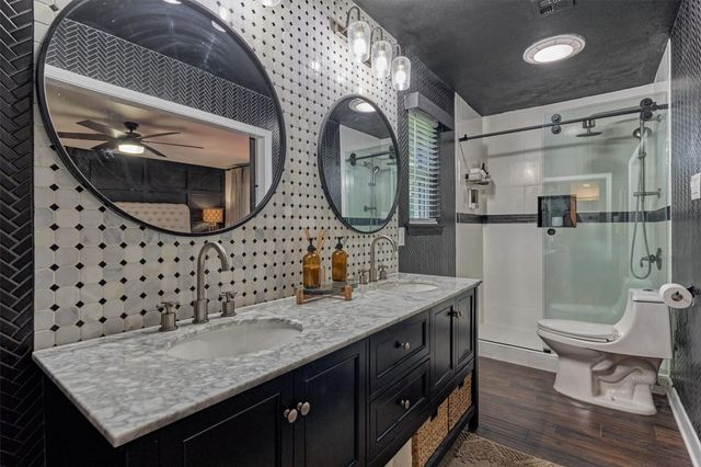 49 N Deerfoot Circle, The Woodlands, TX 77380