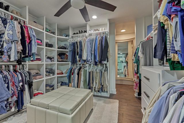 49 N Deerfoot Circle, The Woodlands, TX 77380