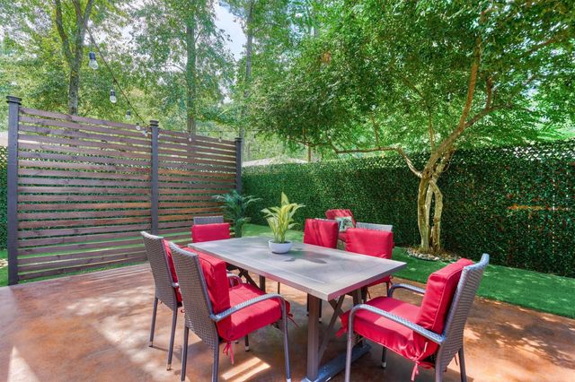 49 N Deerfoot Circle, The Woodlands, TX 77380