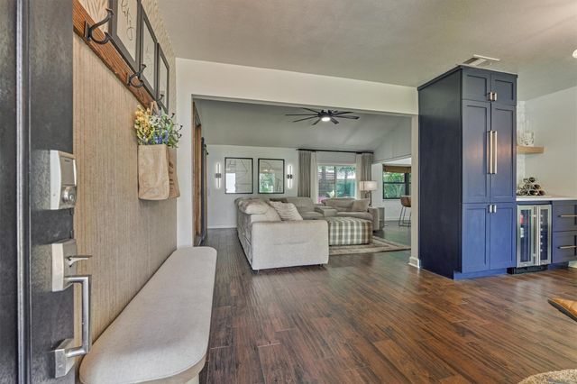 49 N Deerfoot Circle, The Woodlands, TX 77380