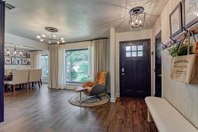 49 N Deerfoot Circle, The Woodlands, TX 77380