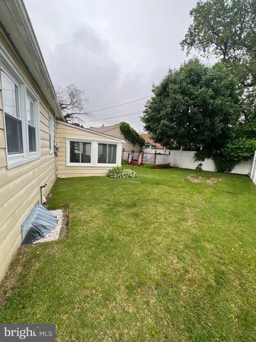2201 LOTT AVENUE, Philadelphia, PA 19115