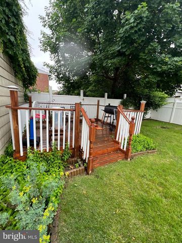 2201 LOTT AVENUE, Philadelphia, PA 19115