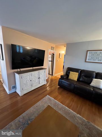 2201 LOTT AVENUE, Philadelphia, PA 19115