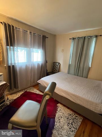 2201 LOTT AVENUE, Philadelphia, PA 19115