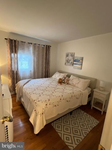 2201 LOTT AVENUE, Philadelphia, PA 19115
