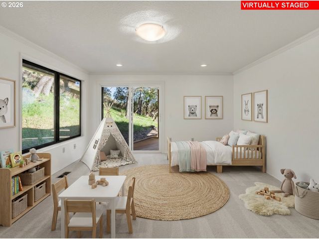 1386 ARCADIA Dr, Roseburg, OR 97470