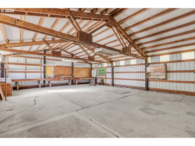 1386 ARCADIA Dr, Roseburg, OR 97470