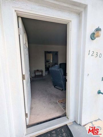 1230 Dorothy Drive, Glendale, CA 91202