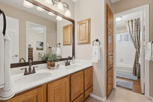 2307 Oakline, San Antonio, TX 78232