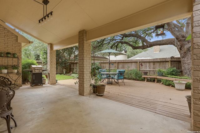 2307 Oakline, San Antonio, TX 78232