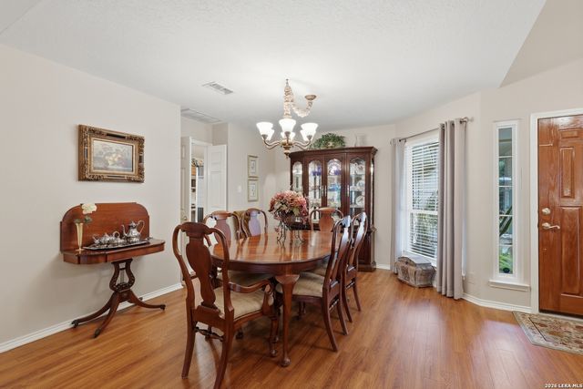 2307 Oakline, San Antonio, TX 78232