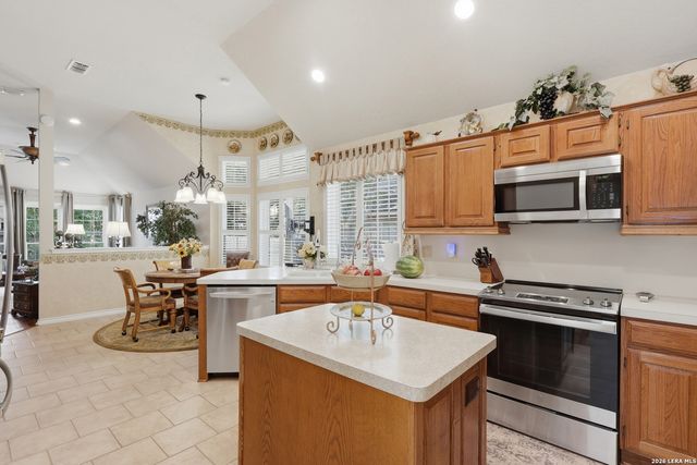 2307 Oakline, San Antonio, TX 78232