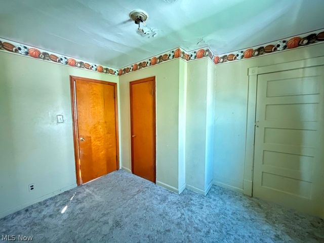 529 Railroad Street, Chester, WV 26034