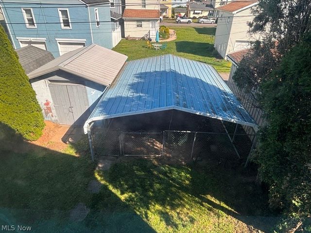 529 Railroad Street, Chester, WV 26034