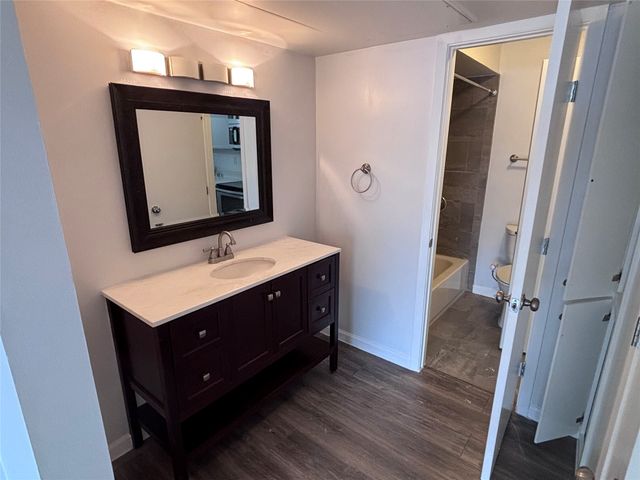 4300 Congress Avenue 206, Dallas, TX 75219