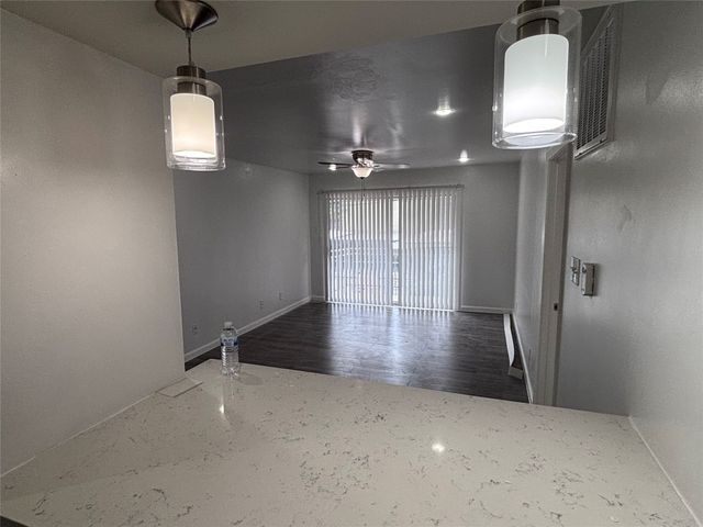 4300 Congress Avenue 206, Dallas, TX 75219