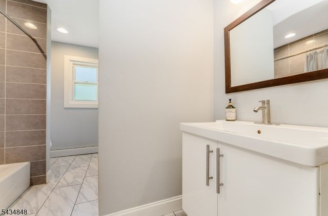 70 Madison Ave, Mount Olive Twp., NJ 07828