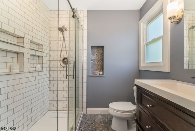 70 Madison Ave, Mount Olive Twp., NJ 07828