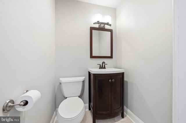 513 N BLACK HORSE PIKE, Runnemede, NJ 08078