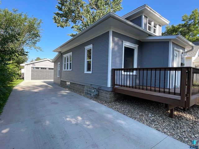 603 S Hawthorne Ave Avenue, Sioux Falls, SD 57104