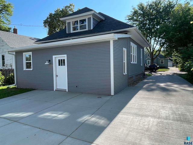 603 S Hawthorne Ave Avenue, Sioux Falls, SD 57104