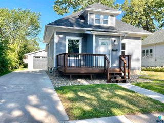 603 S Hawthorne Ave Avenue, Sioux Falls, SD 57104