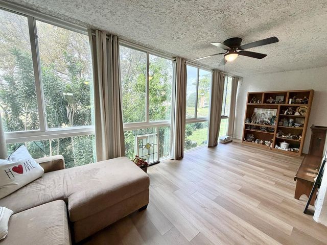 7320 Lake Cir Drive 204, Margate, FL 33063