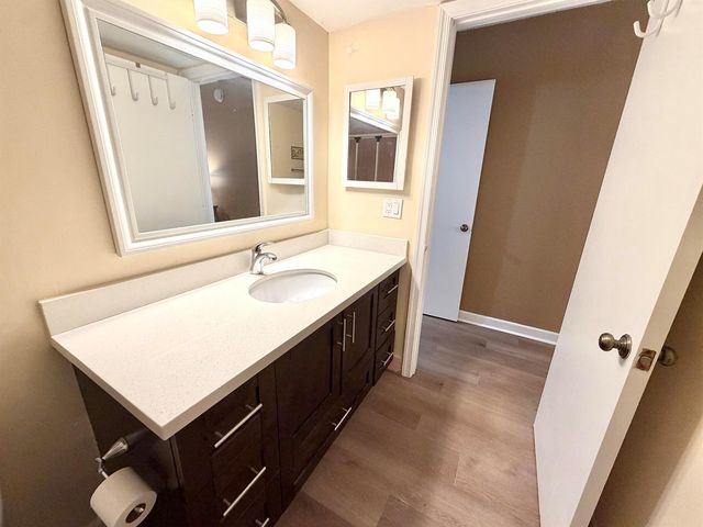 7320 Lake Cir Drive 204, Margate, FL 33063