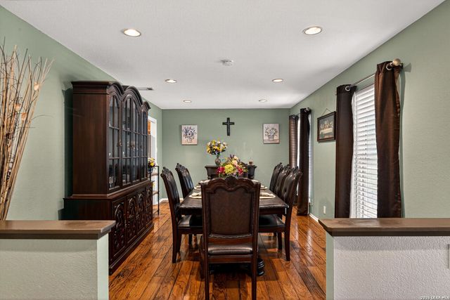 2010 Broken Oak, San Antonio, TX 78232