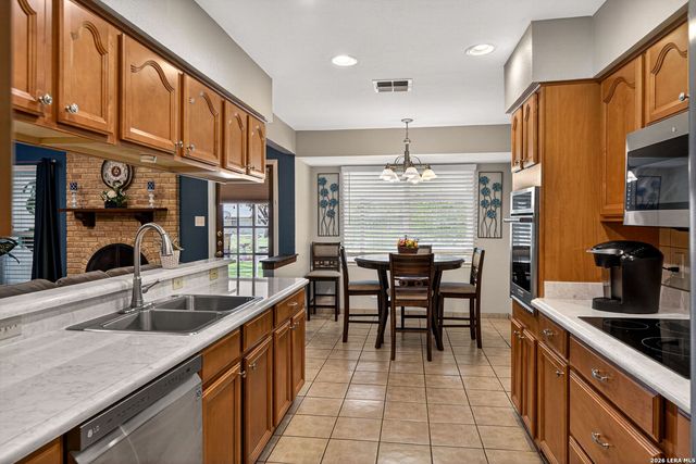 2010 Broken Oak, San Antonio, TX 78232