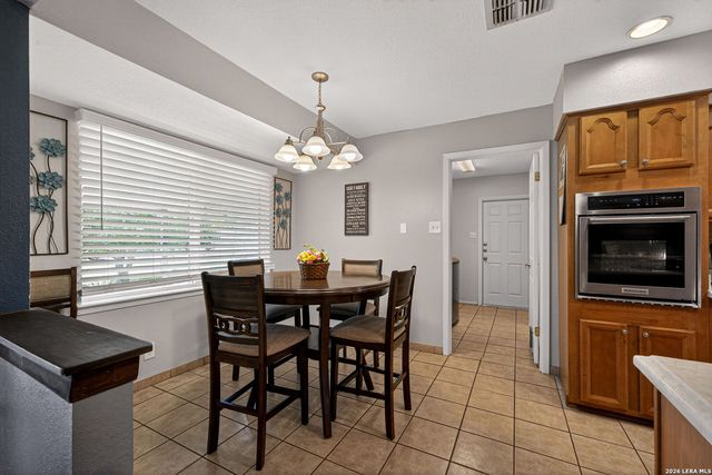 2010 Broken Oak, San Antonio, TX 78232