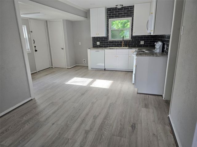 7127 Willowtex Drive, Houston, TX 77396