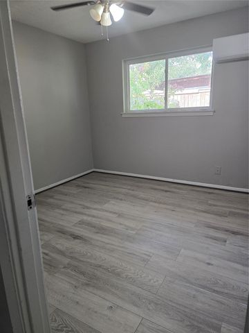 7127 Willowtex Drive, Houston, TX 77396