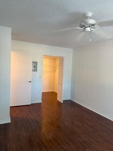 4195 N Haverhill Road 319, West Palm Beach, FL 33417