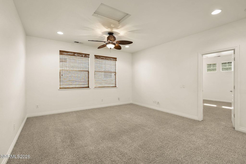 Image 21 of property listing at 2840 Falcon Ridge Drive, Sparks, NV 89436