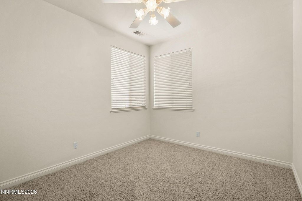 Image 25 of property listing at 2840 Falcon Ridge Drive, Sparks, NV 89436