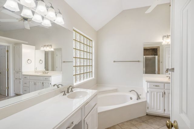 3317 Tiverton Court, Arlington, TX 76001