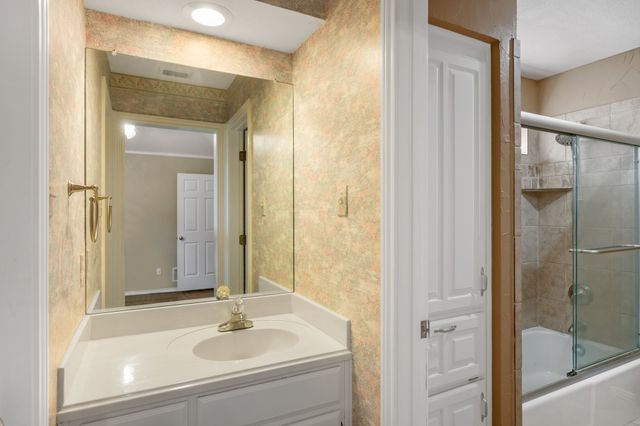 3317 Tiverton Court, Arlington, TX 76001