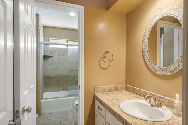 3317 Tiverton Court, Arlington, TX 76001