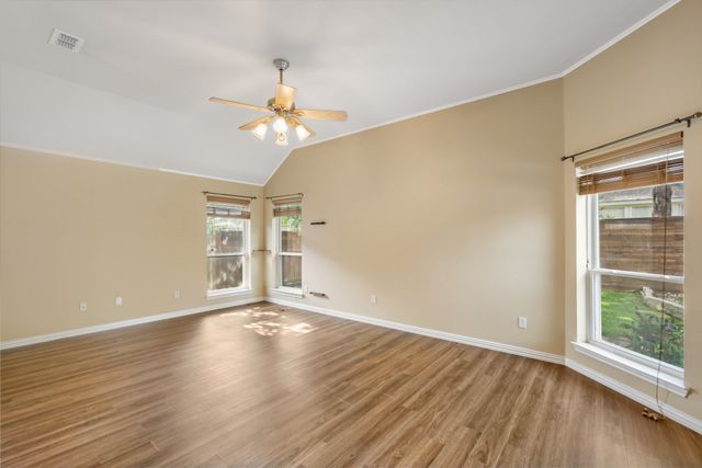 3317 Tiverton Court, Arlington, TX 76001